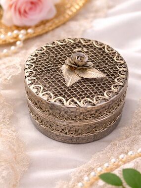 Ornate Round Decorative Jewelry Box in Silver Plated Metal